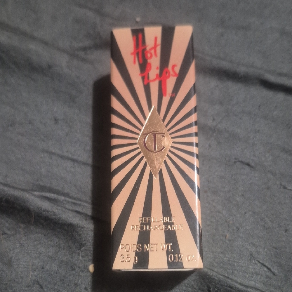 Charlotte Tilbury Hot Lips 2 lipstick in the shade In Love With Olivia. NIB